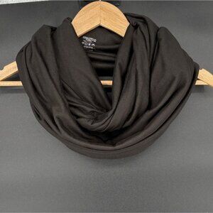 Beyond Yoga Women's Zip Pocket Infinity Scarf OS Black Lightweight Outdoor Soft